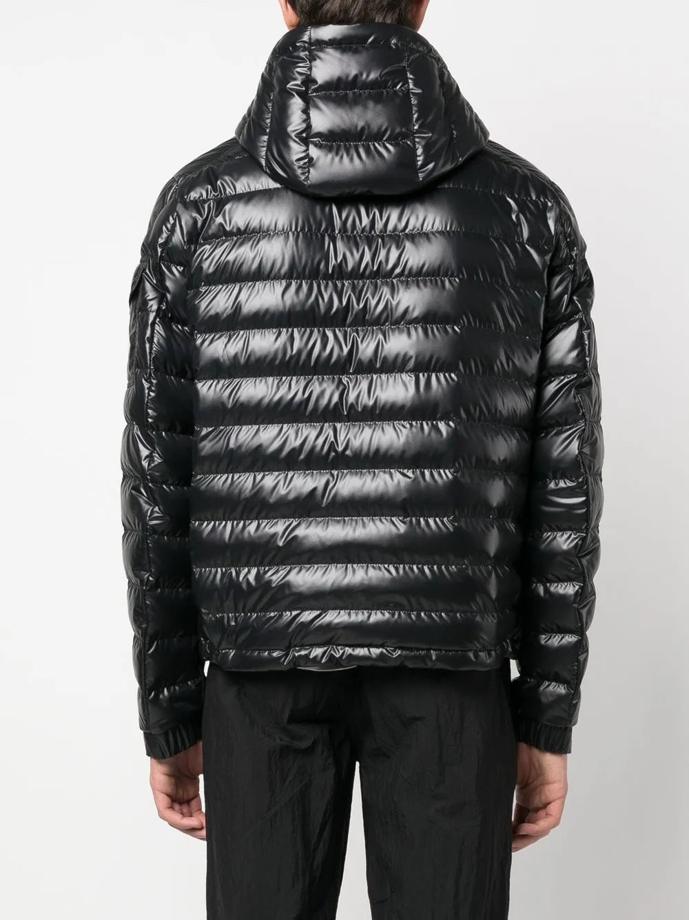 Moncler chamarra capitonada con parche del logo