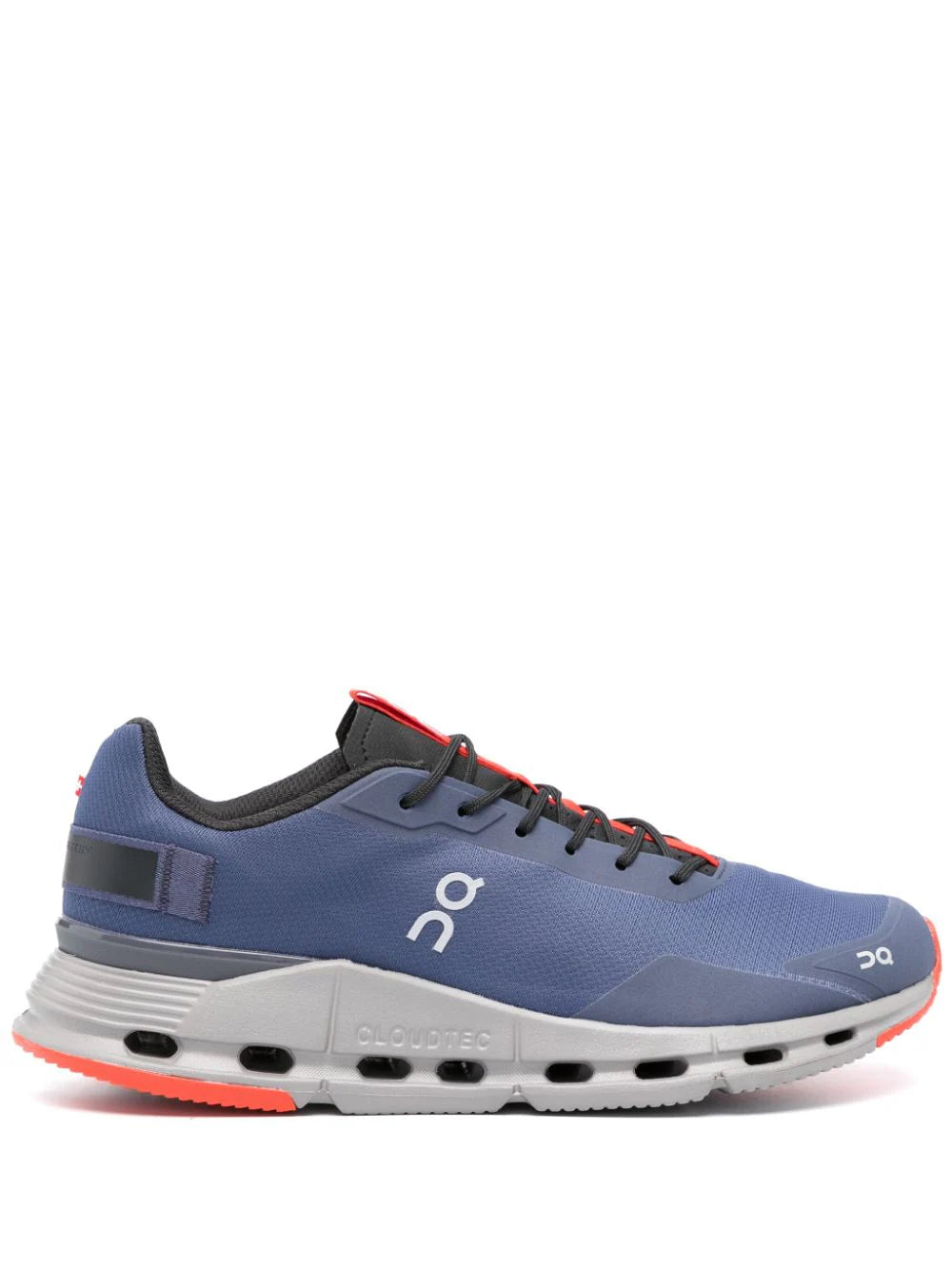 On Running tenis Cloudnova Form