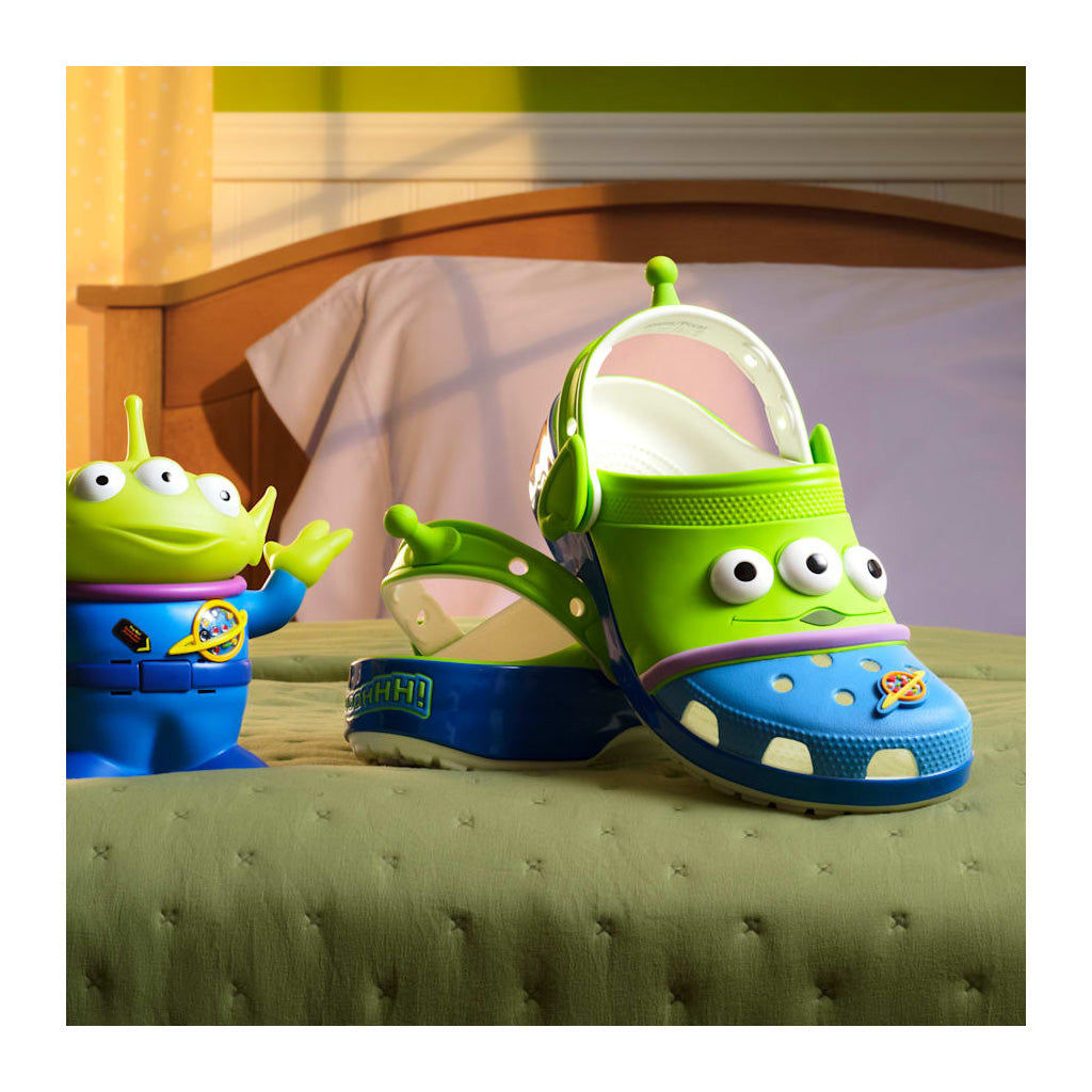 Crocs Toy Story Aliens Classic Clog - Multicolor 90H - vista 2