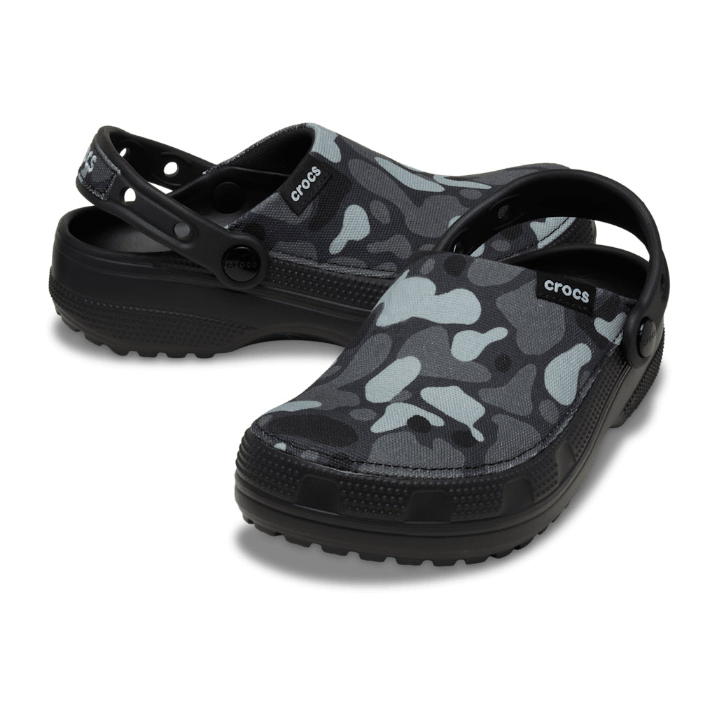Crocs Classic Crafted Camo Clog - Negro 001 - vista 2