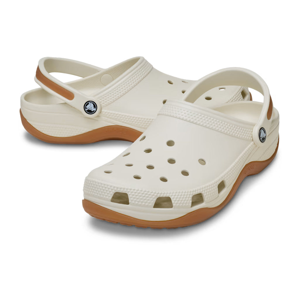 Crocs Classic Evo Gum Clog - Café 2PY - vista 2