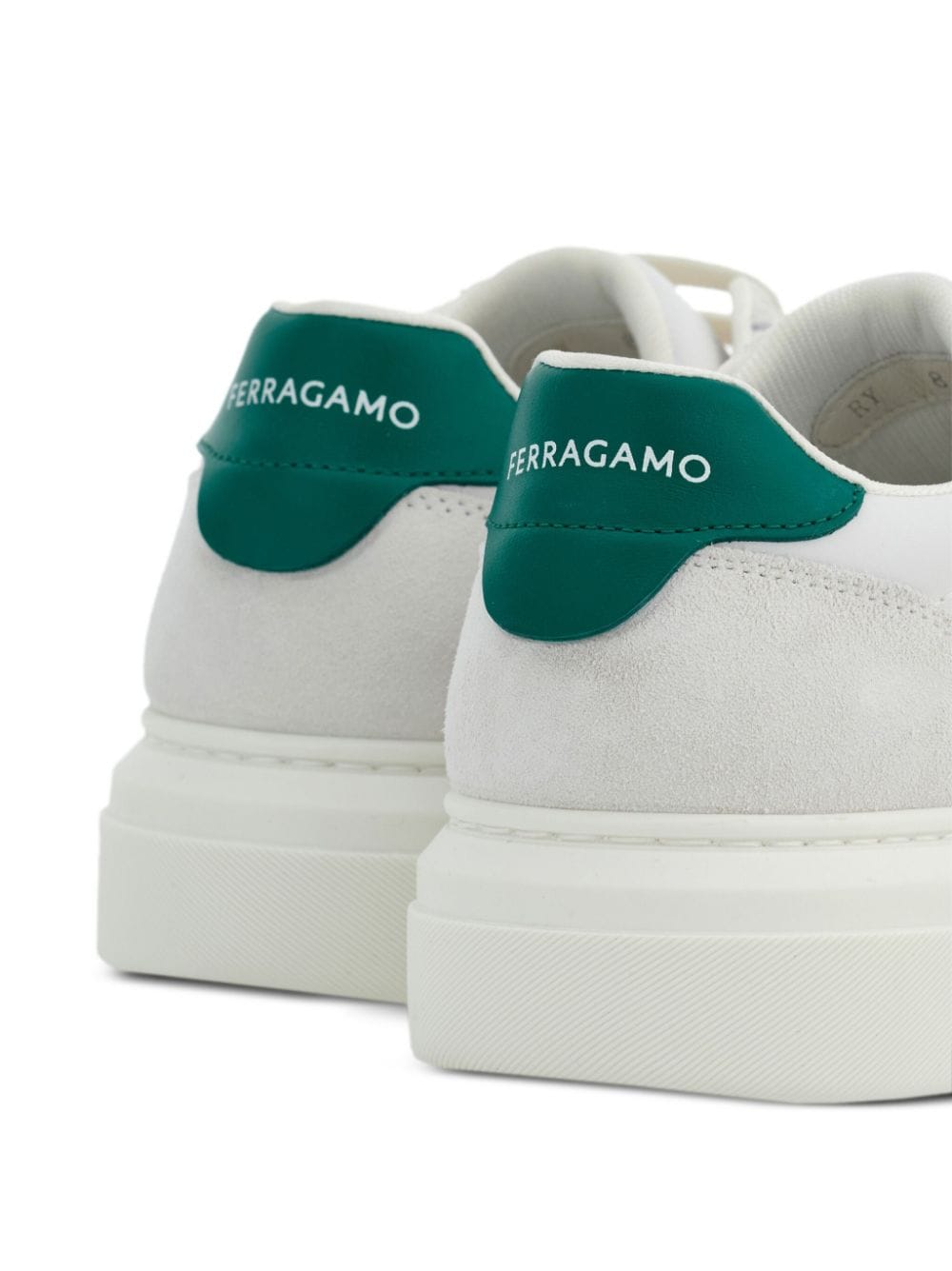 Ferragamo tenis con parche Gancini