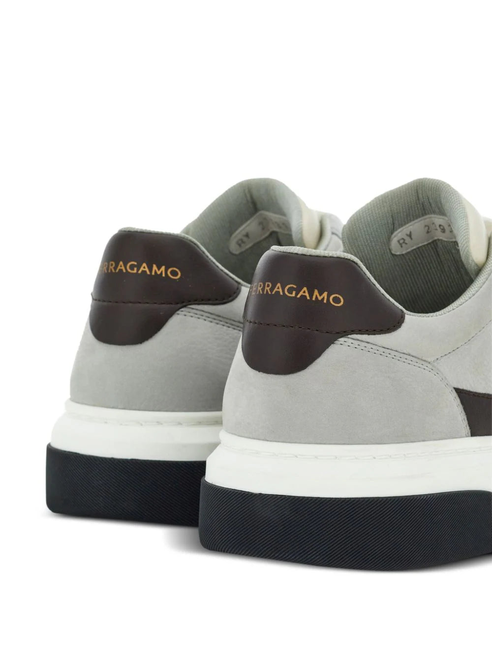 Ferragamo tenis con bordado Gancini