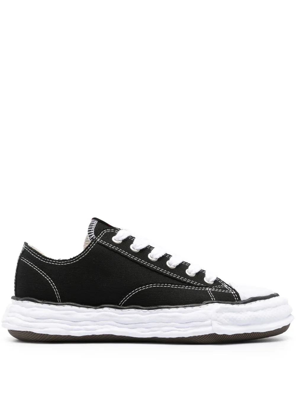 Maison MIHARA YASUHIRO tenis bajos con efecto envejecido - negro