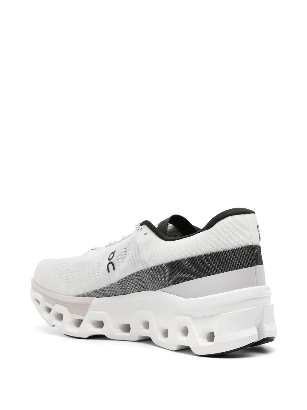 On Running tenis Cloudmonster 2