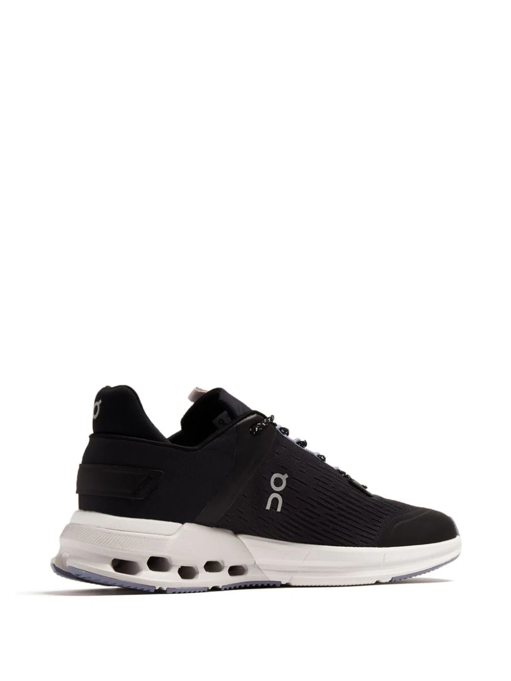 On Running tenis bajos Cloudnova Mujer