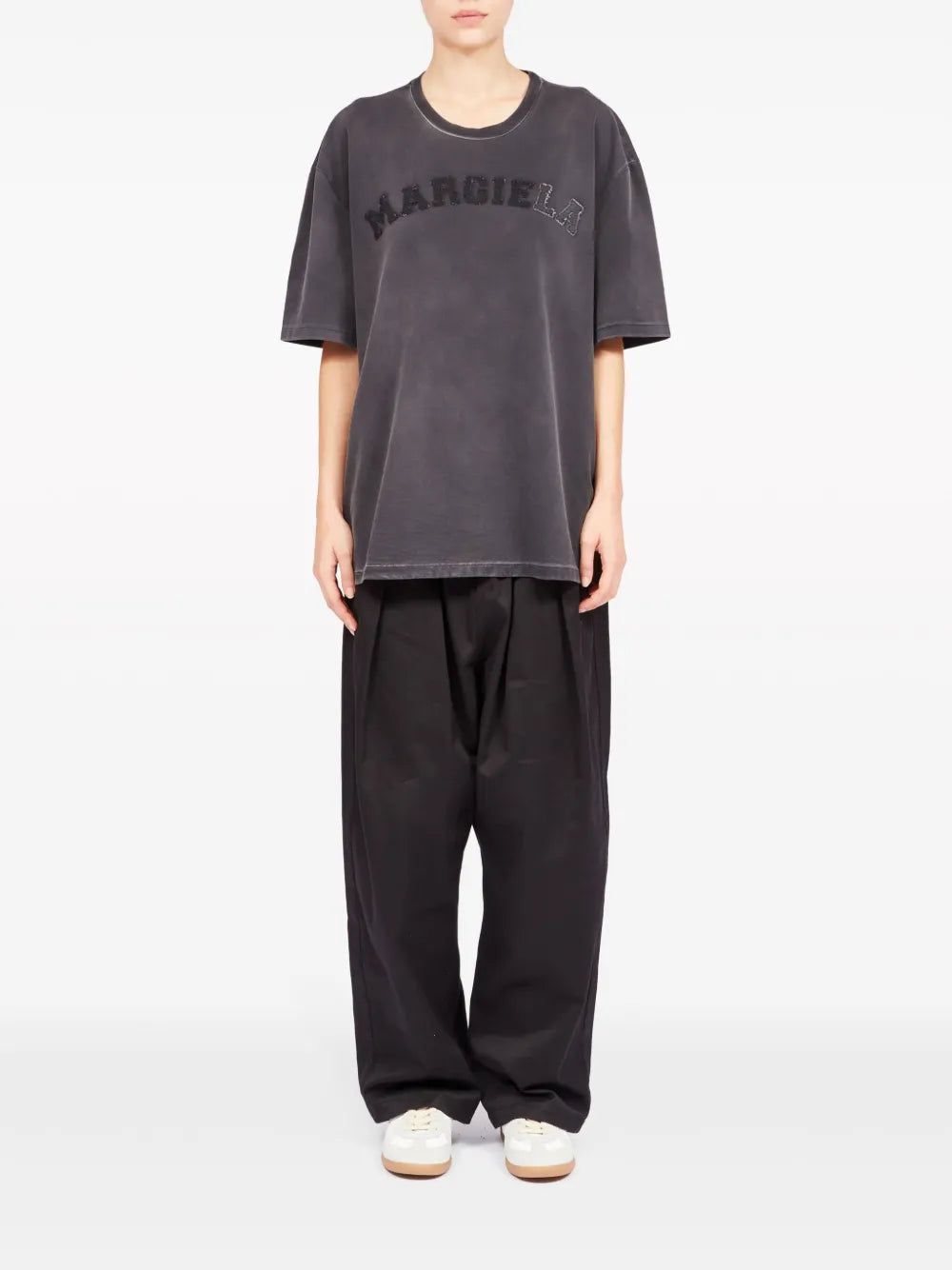 Maison Margiela playera con logo bordado - Negro - imagen 2