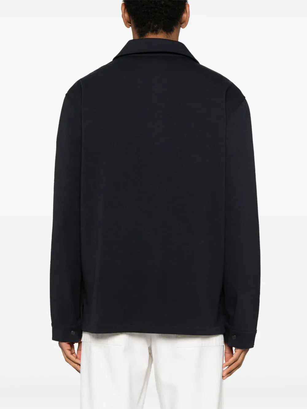 Moncler sobrecamisa con parche del logo