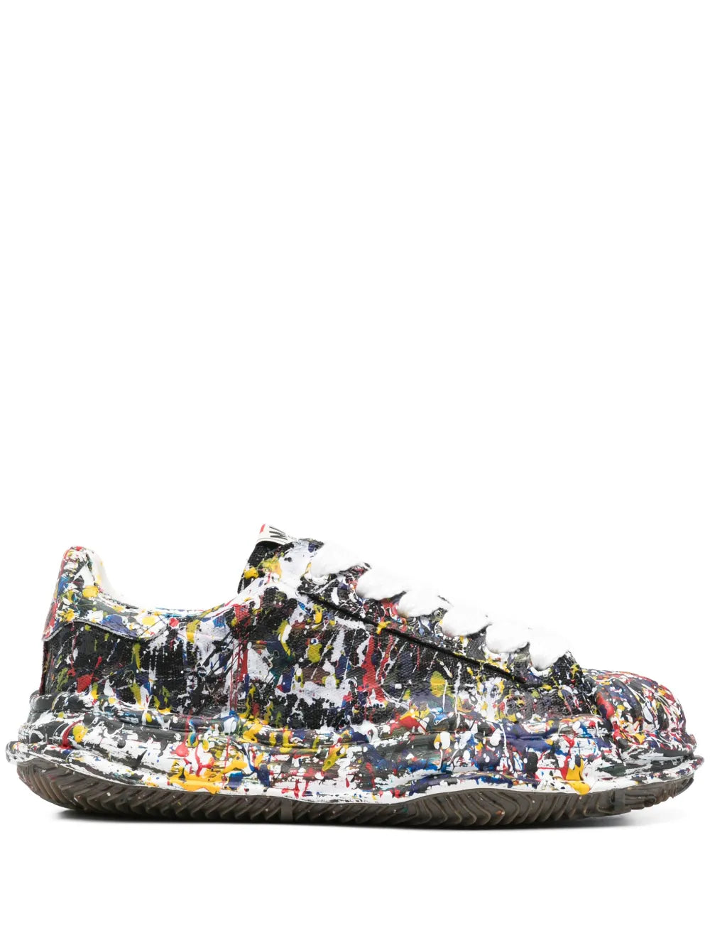 Maison MIHARA YASUHIRO tenis con salpicaduras de pintura estampadas - negro