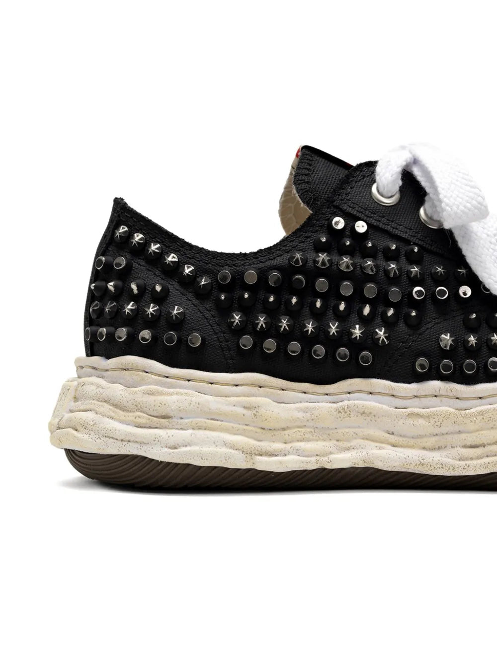 Maison MIHARA YASUHIRO tenis Peterson 23 con apliques - negro