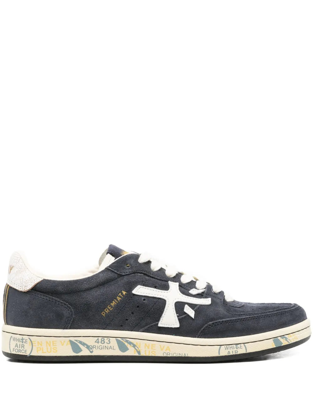 Premiata tenis con agujetas
