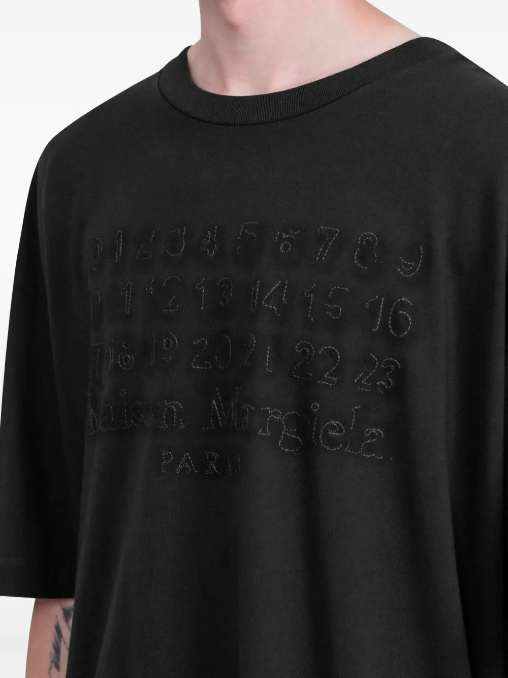 Maison Margiela playera con detalle del logo - Gris - imagen 4