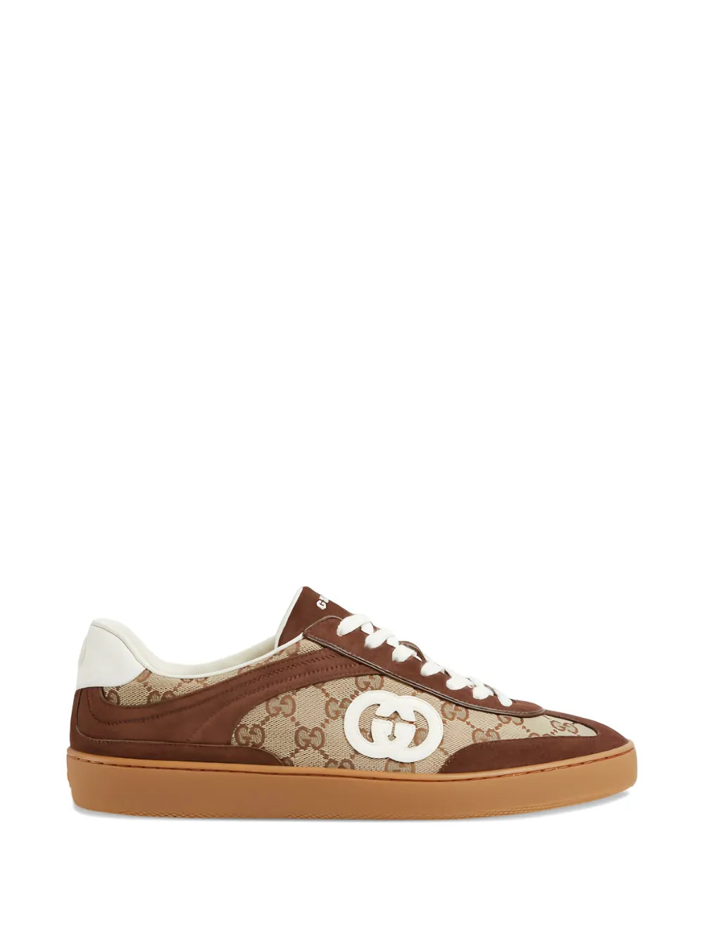 Gucci tenis con placa del logo