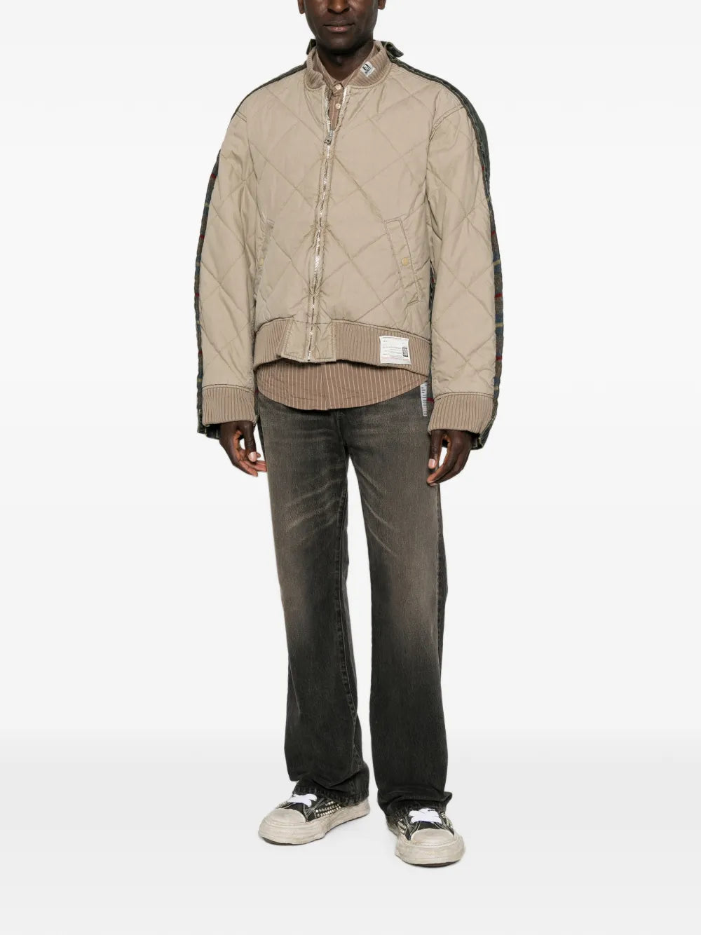 Maison MIHARA YASUHIRO jeans con detalle de parche - negro