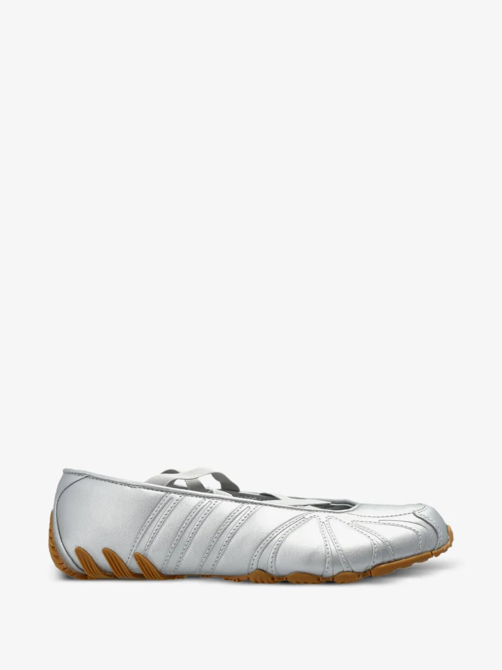 adidas flats con tiras cruzadas