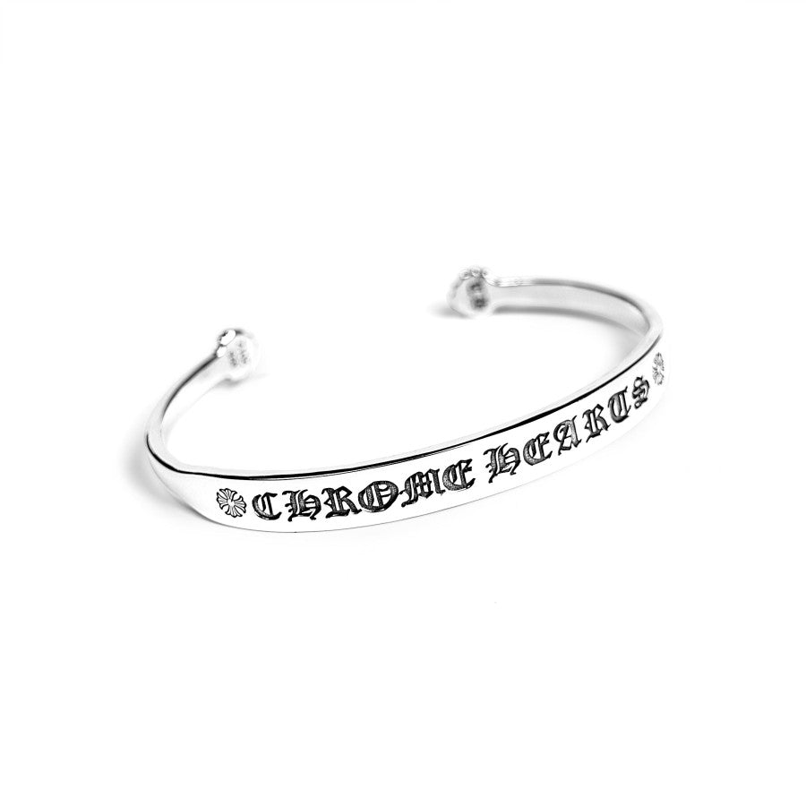 Chrome Hearts Puño plano con el logotipo