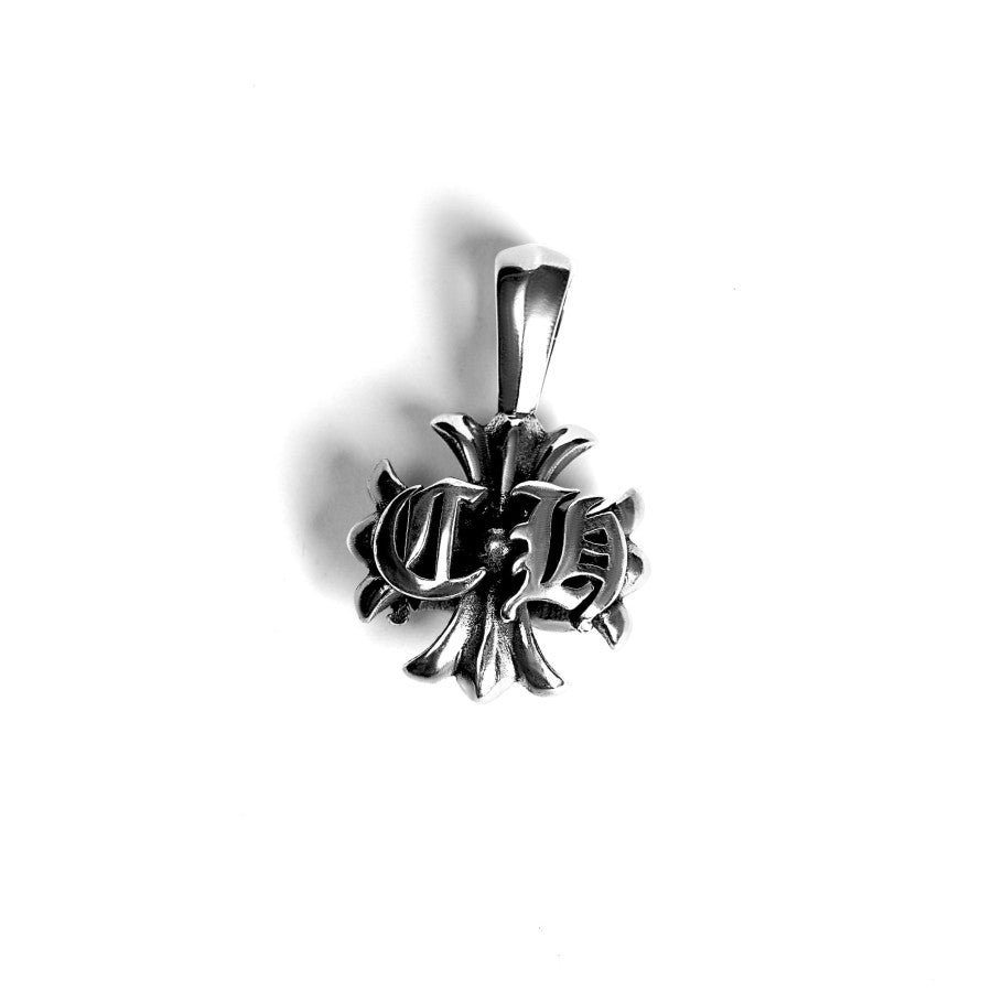 Chrome Hearts Charm con el logotipo de CH