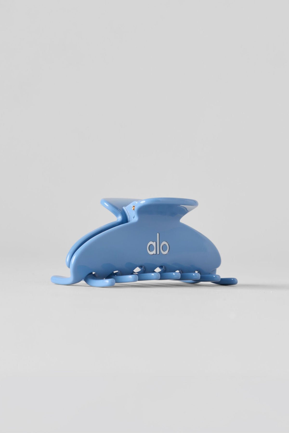 Alo Yoga 90's Claw Clip - California Blue - imagen 2
