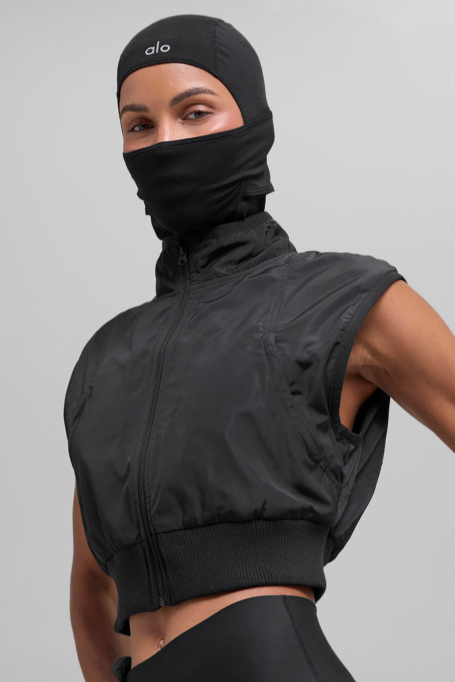 Alo Yoga Summit Balaclava - Black - imagen 1