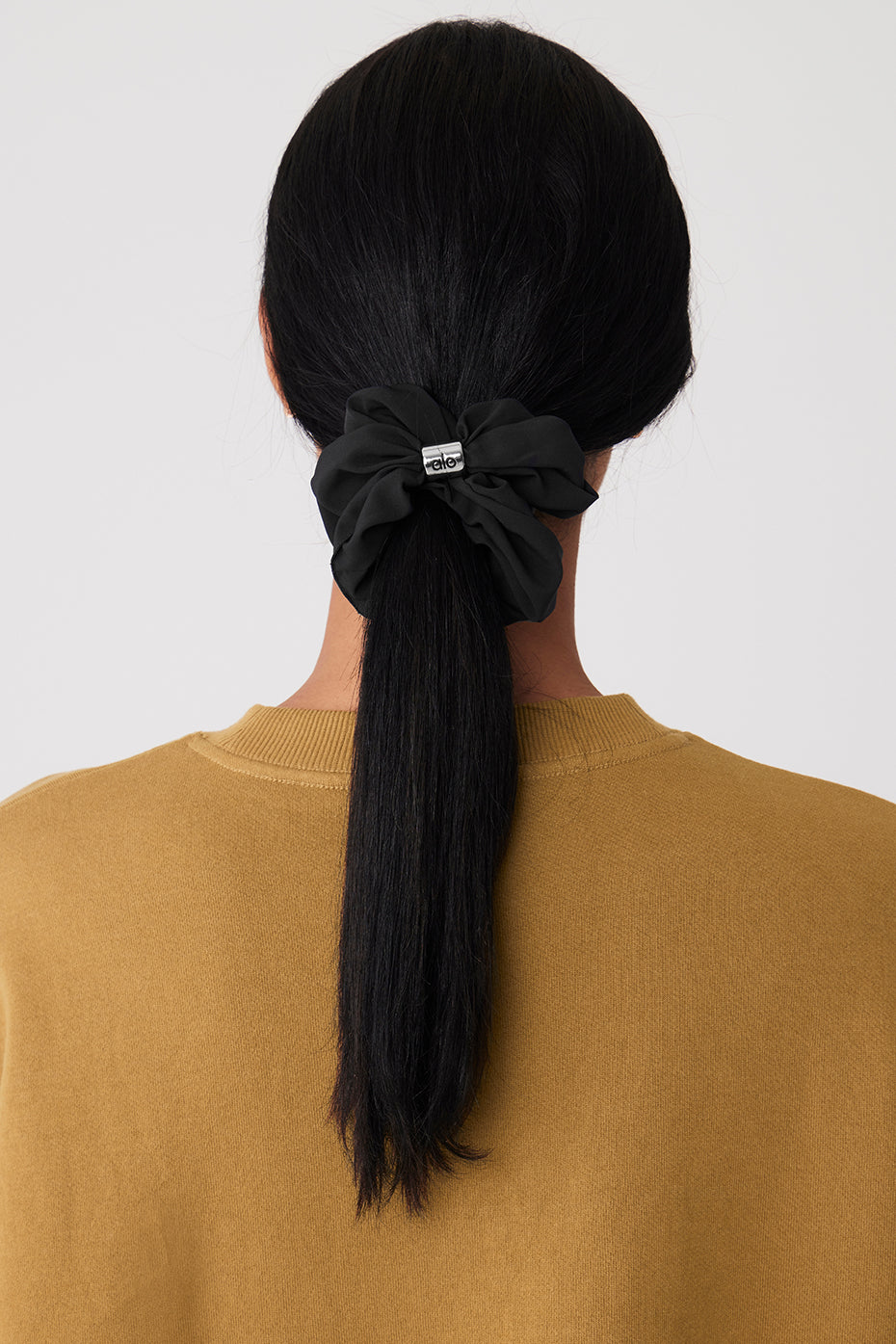 Alo Yoga Bead It Oversized Scrunchie - Black - imagen 3