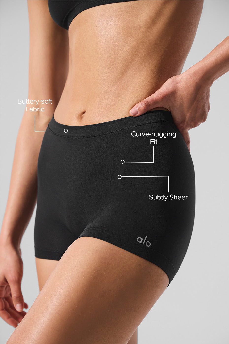 Alo Yoga Sheer Glow Boyshort - Black - imagen 2