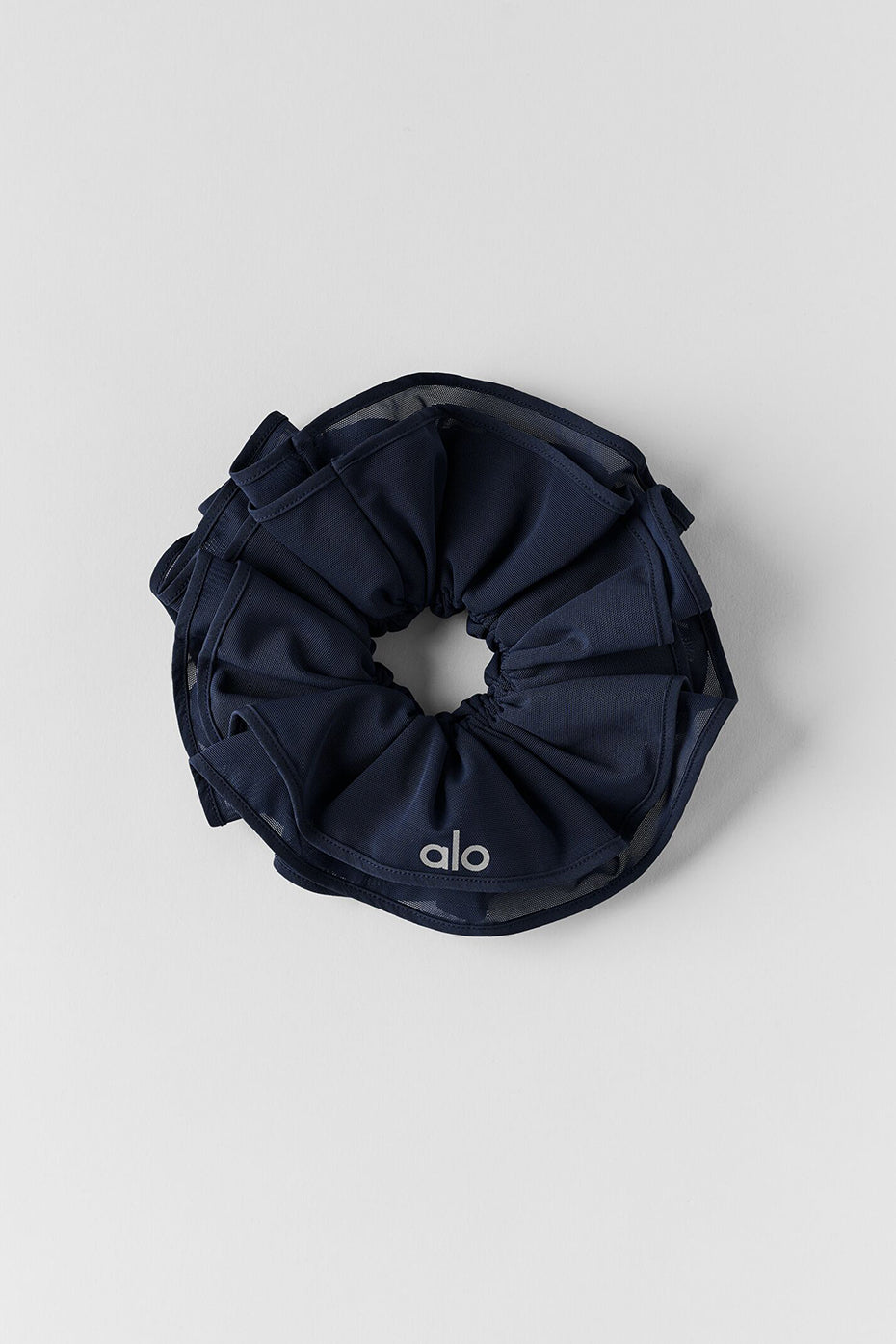 Alo Yoga Mesh Sweet Nothing Oversize Scrunchie - Navy - imagen 2