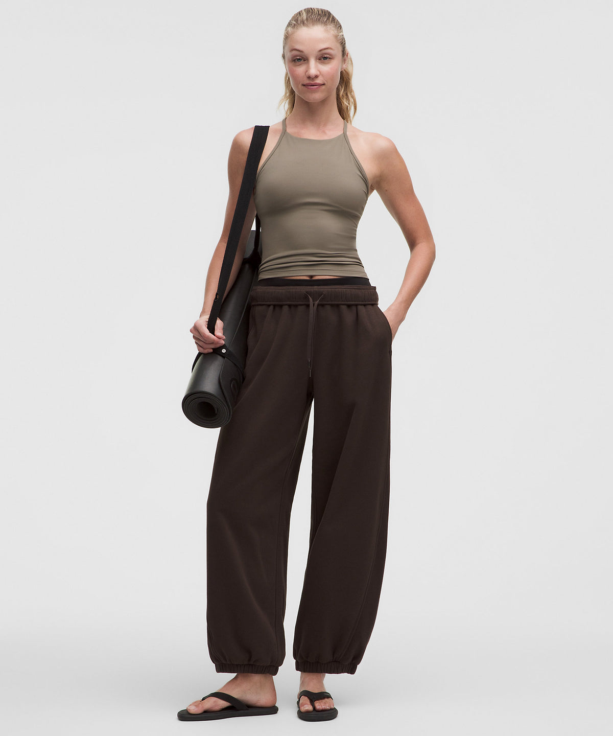 Lululemon Flow Y High-Neck Tank Top Light Support, B/C Cup - Cypress Forest - imagen 3