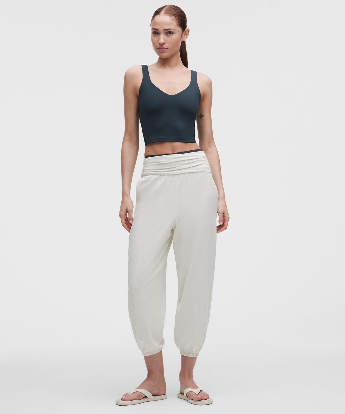 Lululemon Align™ Tank Top Light Support, A/B Cup - Smoky Velvet - imagen 3