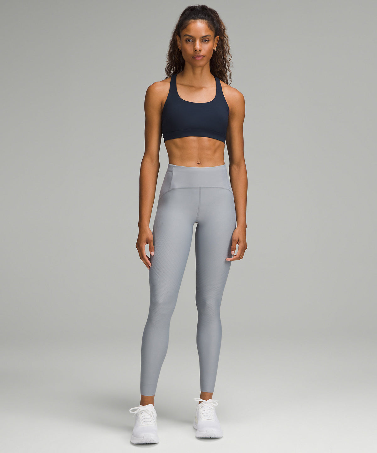 Lululemon Energy Bra Medium Support, B–D Cups - True Navy - imagen 3