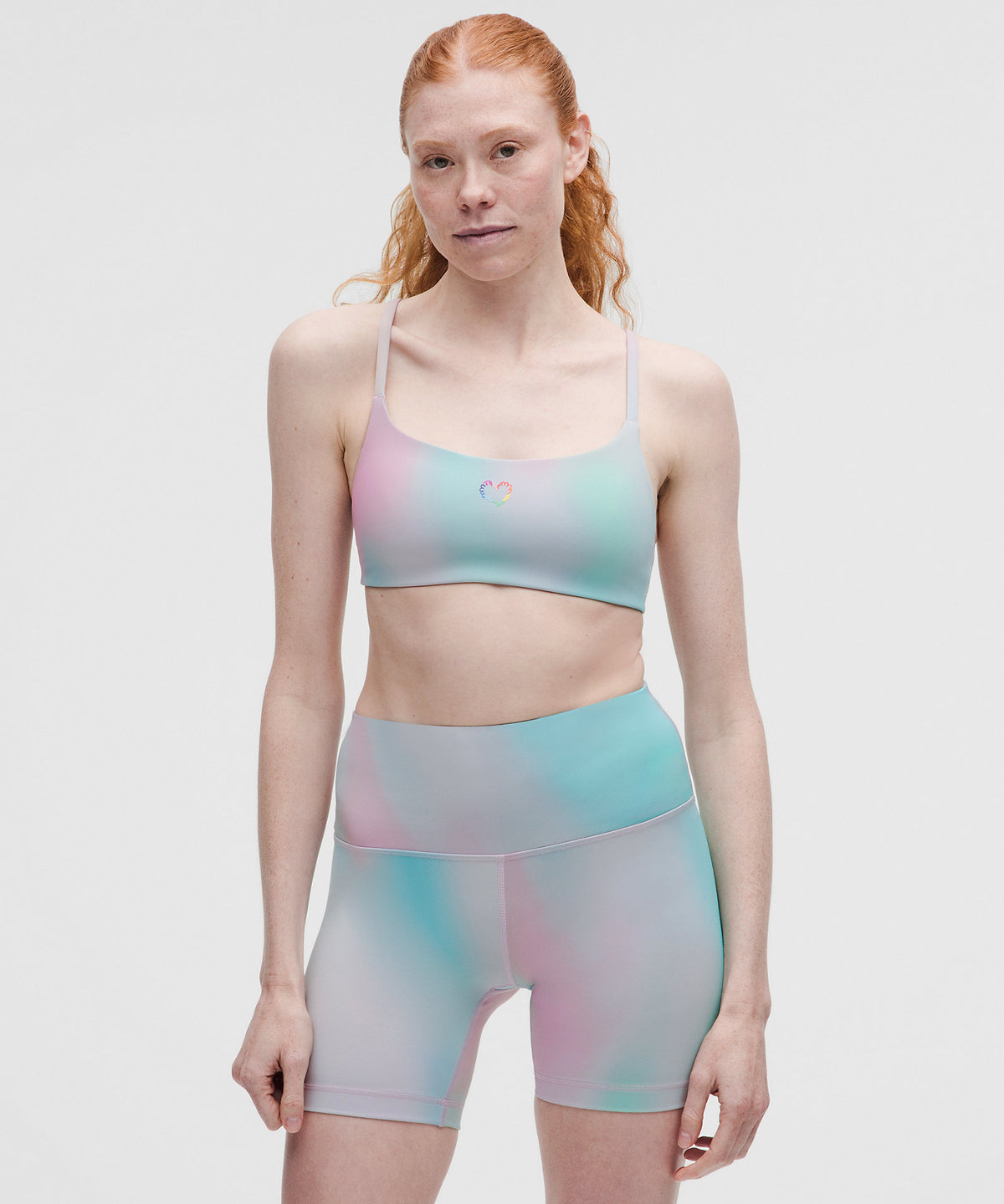 Lululemon Wunder Train Strappy Racer Bra, Light Support, A/B Cup Pride - Luminous Glow Multi - imagen 1