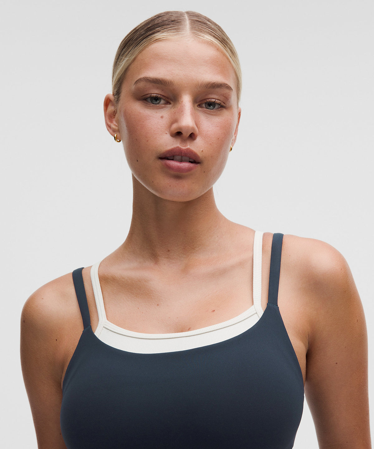 Lululemon Layered Cami-Strap Bra Light Support, C/D Cup - True Navy - imagen 4
