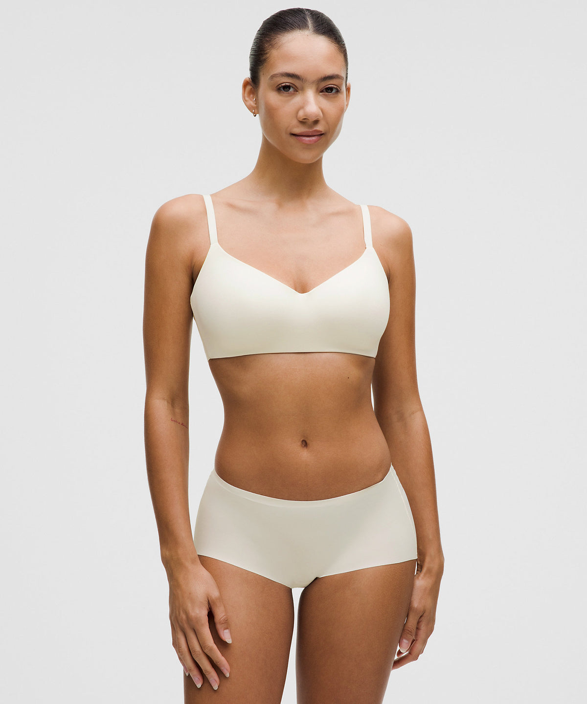 Lululemon Wundermost Adjustable T-Shirt Bra A–DD Cups - Light Ivory - imagen 1