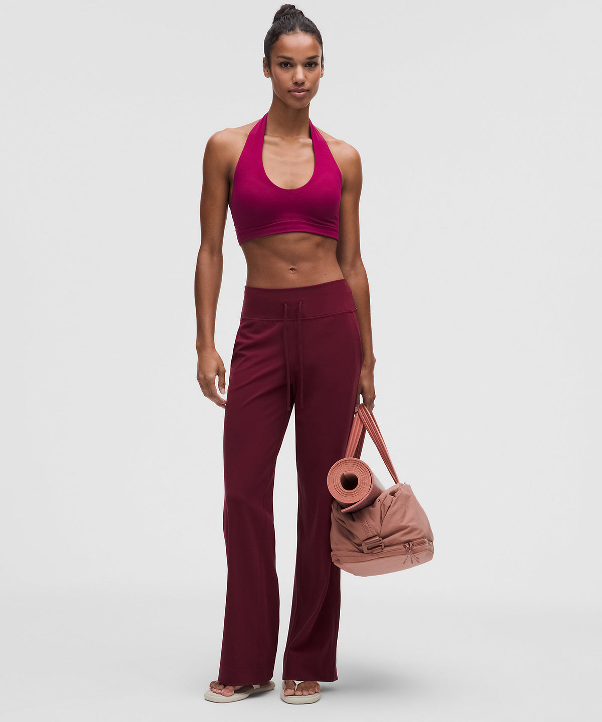 Lululemon Focuser Halter Bra Light Support, C/D Cup - Raspberry Rave - imagen 2