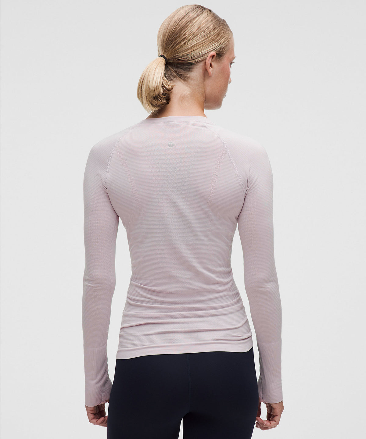 Lululemon Swiftly Tech Long-Sleeve Shirt 2.0 Hip Length - Icy Taupe - imagen 3