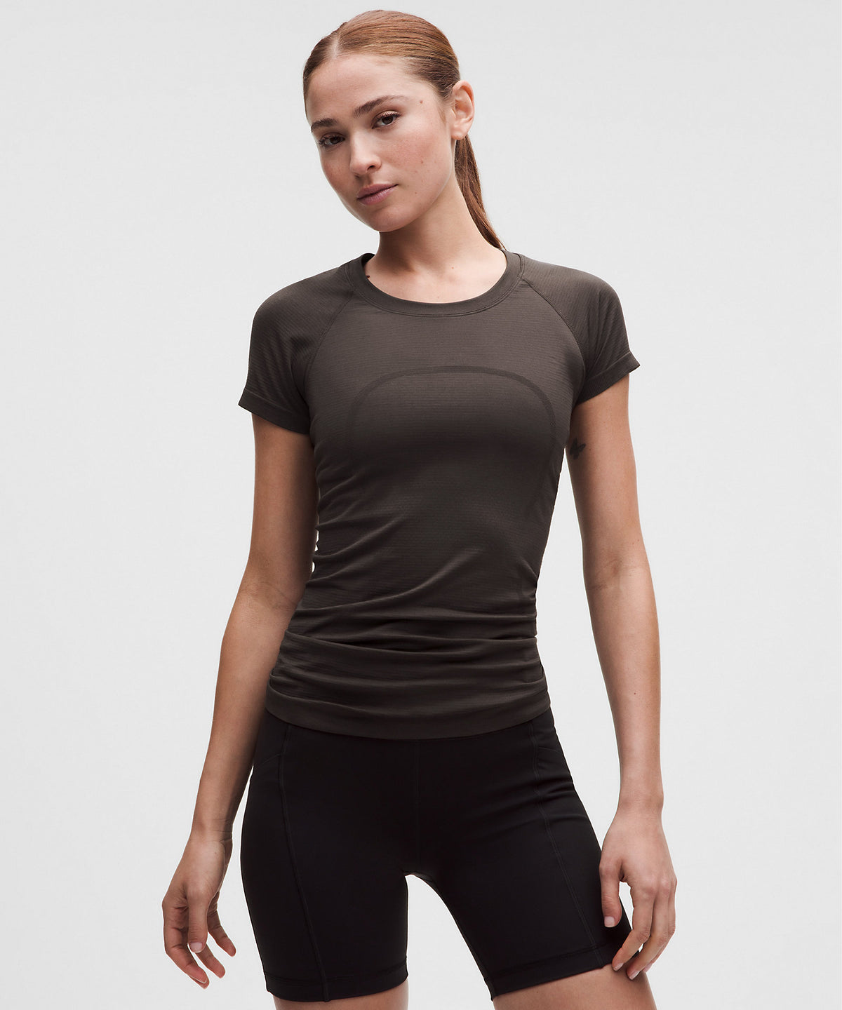 Lululemon Swiftly Tech Short-Sleeve Shirt 2.0 Hip Length - Mahogany Muse - imagen 1