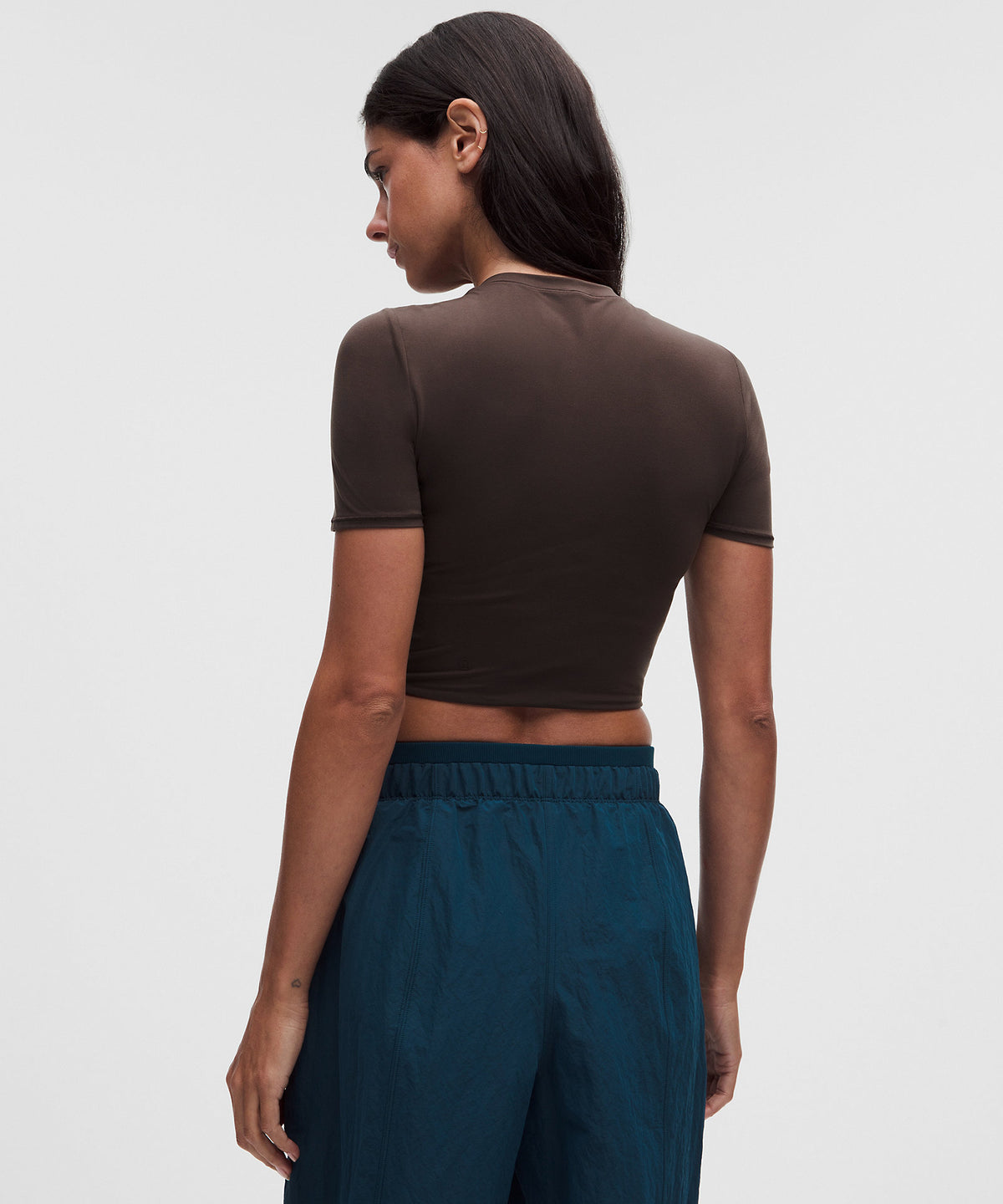 Lululemon Wundermost Ultra-Soft Nulu Crewneck Cropped T-Shirt - Mahogany Muse - imagen 3