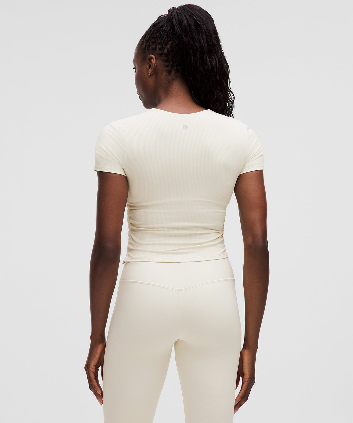 Lululemon All It Takes Ribbed Nulu V-Neck T-Shirt B–D Cups - Light Ivory - imagen 3