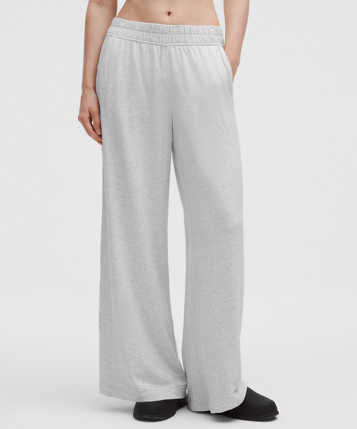 Lululemon BeCalm Mid-Rise Wide-Leg Pant - Heathered Core Ultra Light Grey - imagen 2