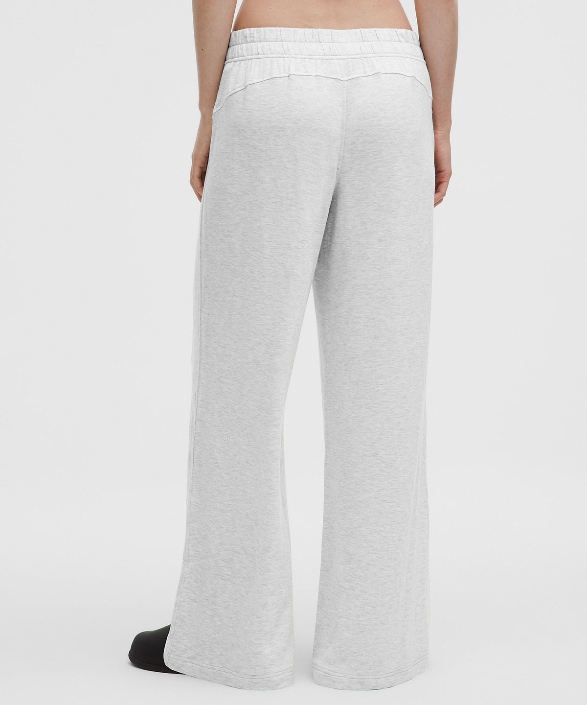 Lululemon BeCalm Mid-Rise Wide-Leg Pant - Heathered Core Ultra Light Grey - imagen 3