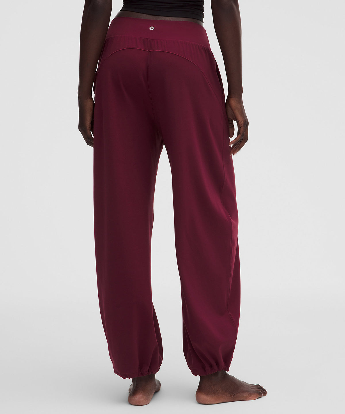 Lululemon Groove Low-Rise Relaxed Cinch Pant Regular - Burgundy Bay - imagen 3