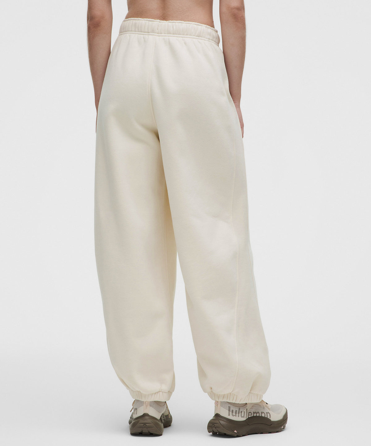 Lululemon Scuba Evolve Oversized Jogger Short - Light Ivory - imagen 3