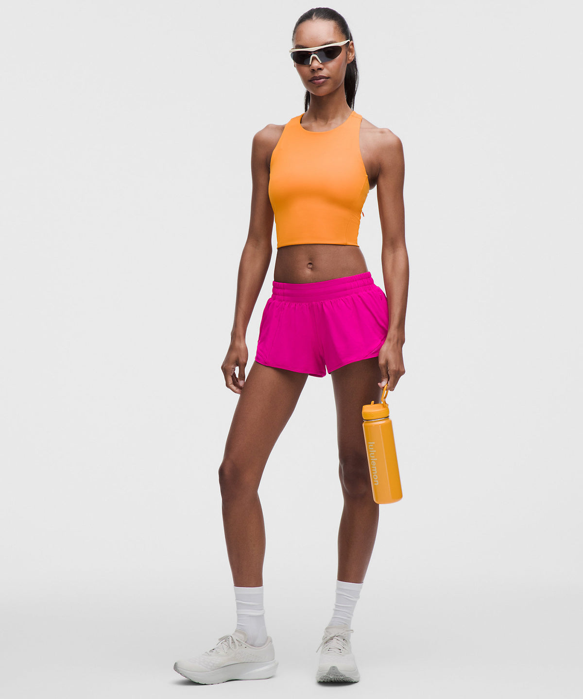 Lululemon Hotty Hot Low-Rise Lined Short 2.5" - Pink Flare - imagen 1