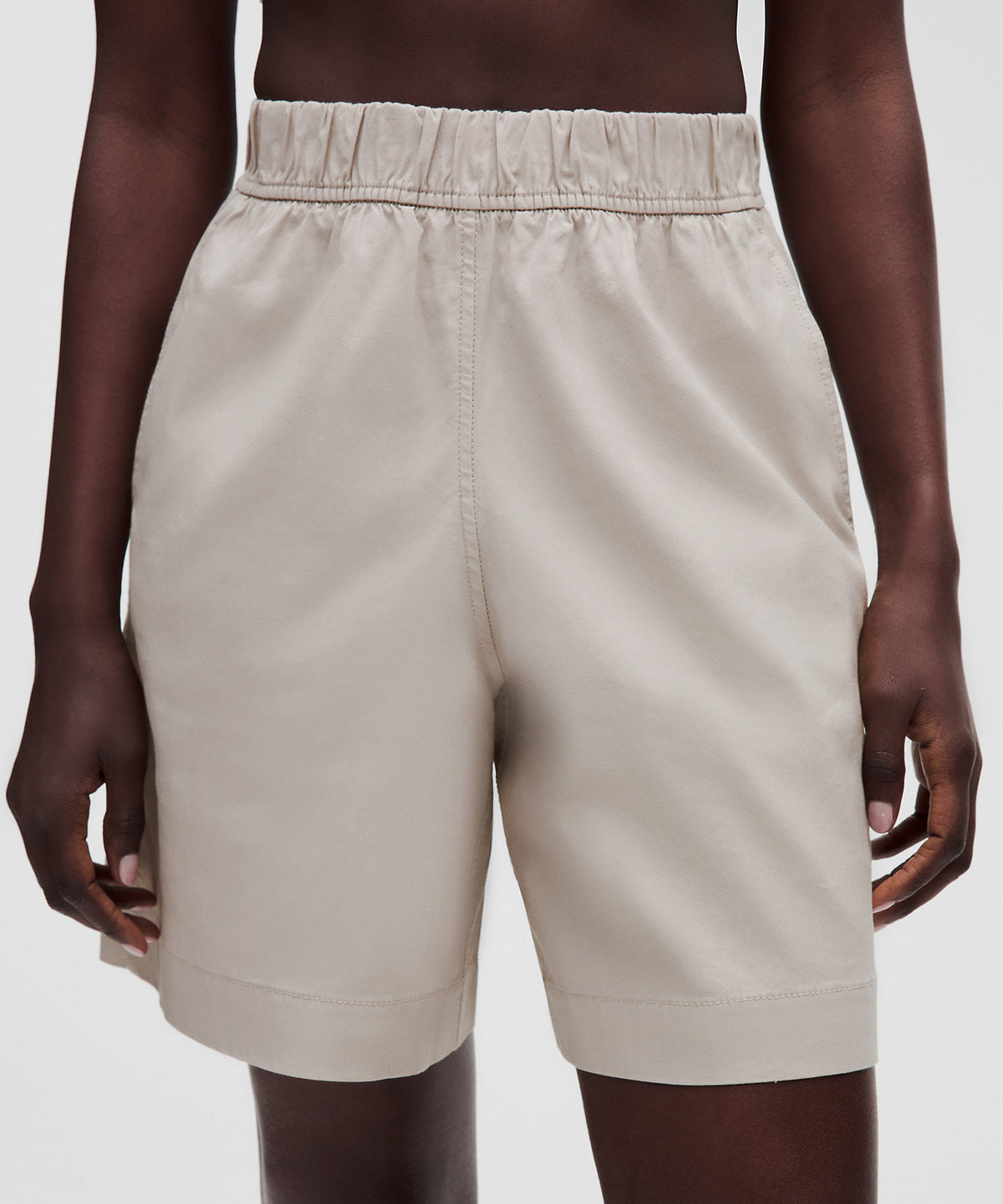 Lululemon LuluLinen High-Rise Relaxed-Fit Short 7" - Downtown Tan - imagen 4
