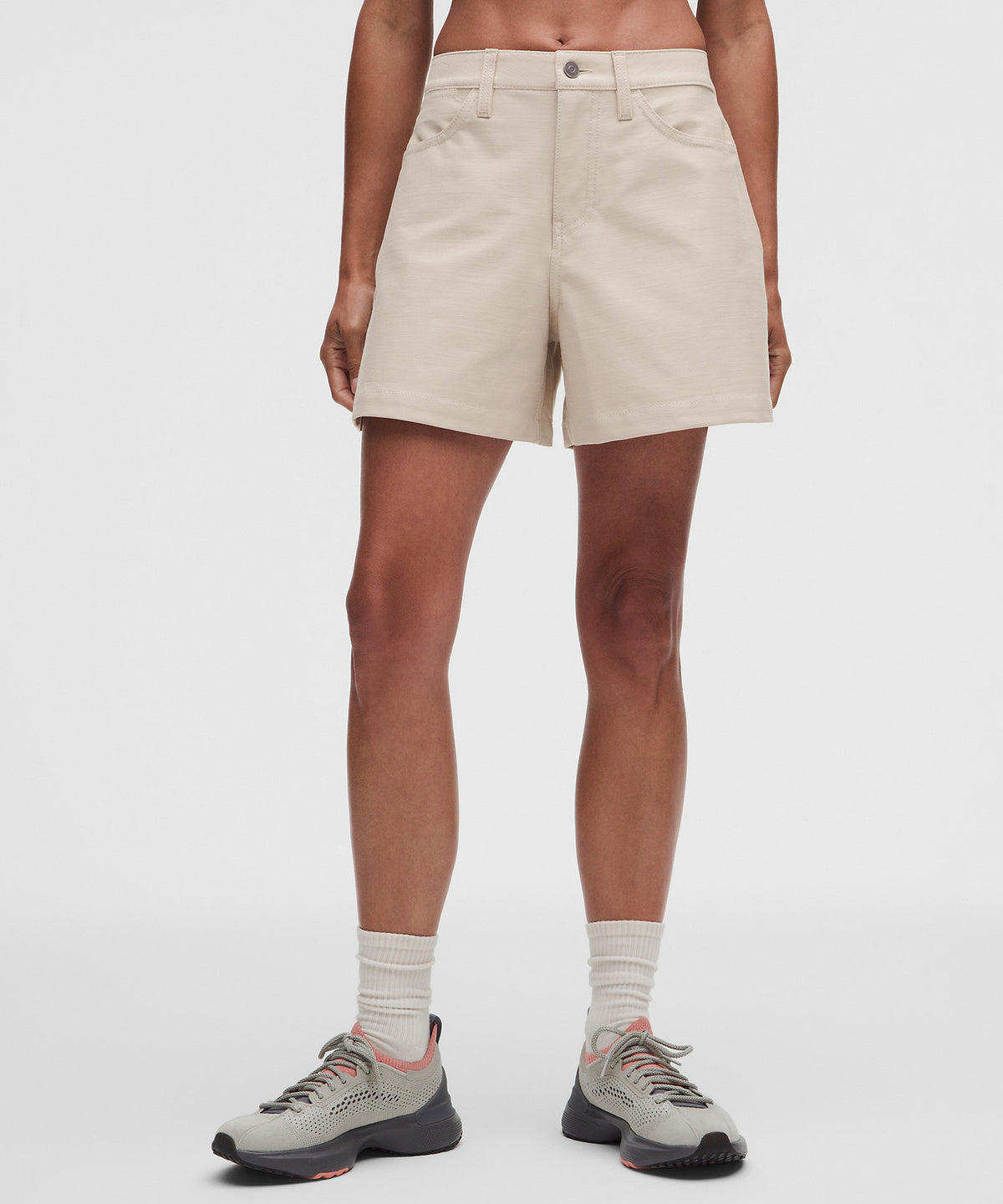 Lululemon EasyFive Mid-Rise Short 4.5" - Sand Dollar - imagen 2
