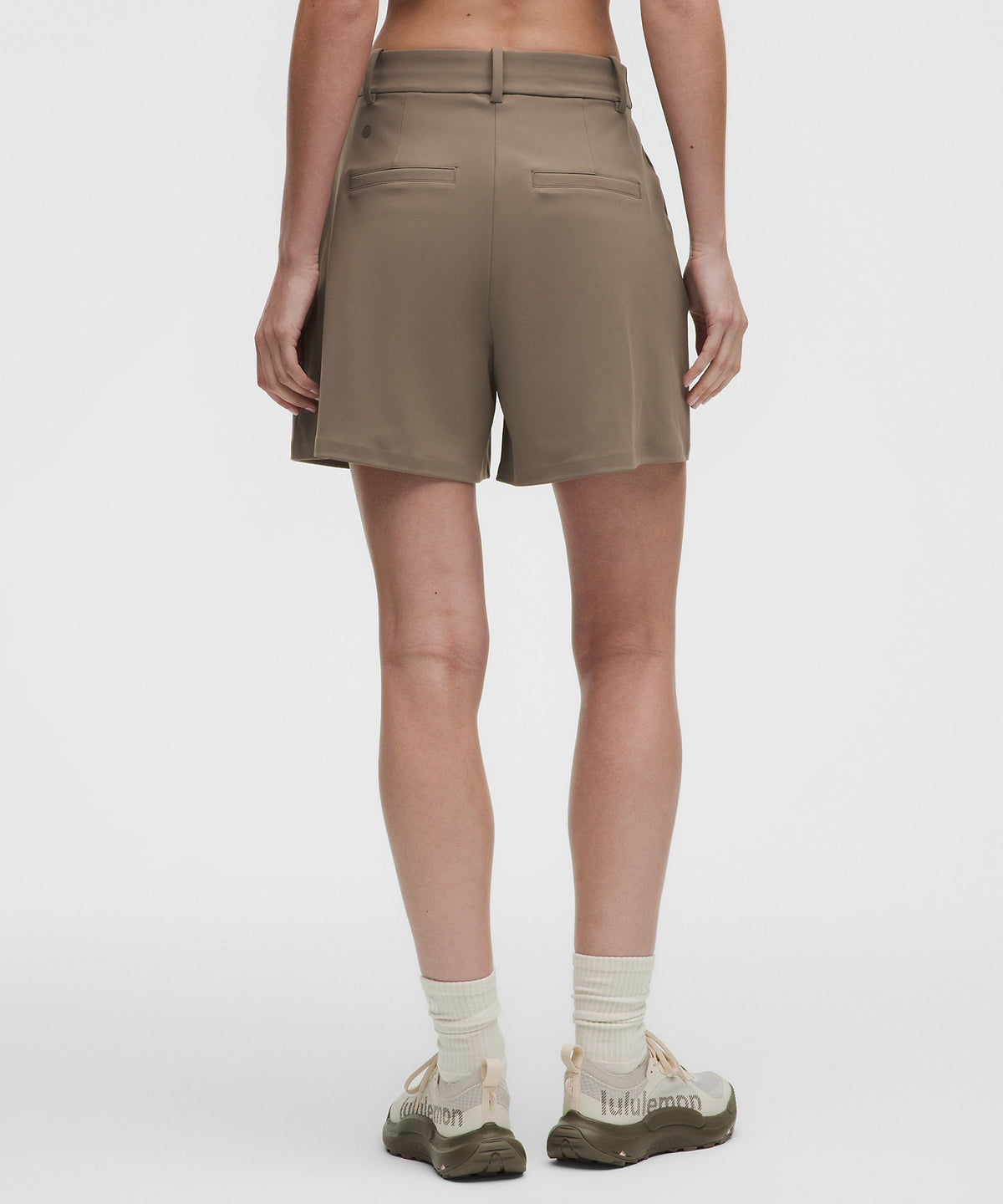 Lululemon Daydrift Pleated High-Rise Short 5" - Nomad - imagen 3