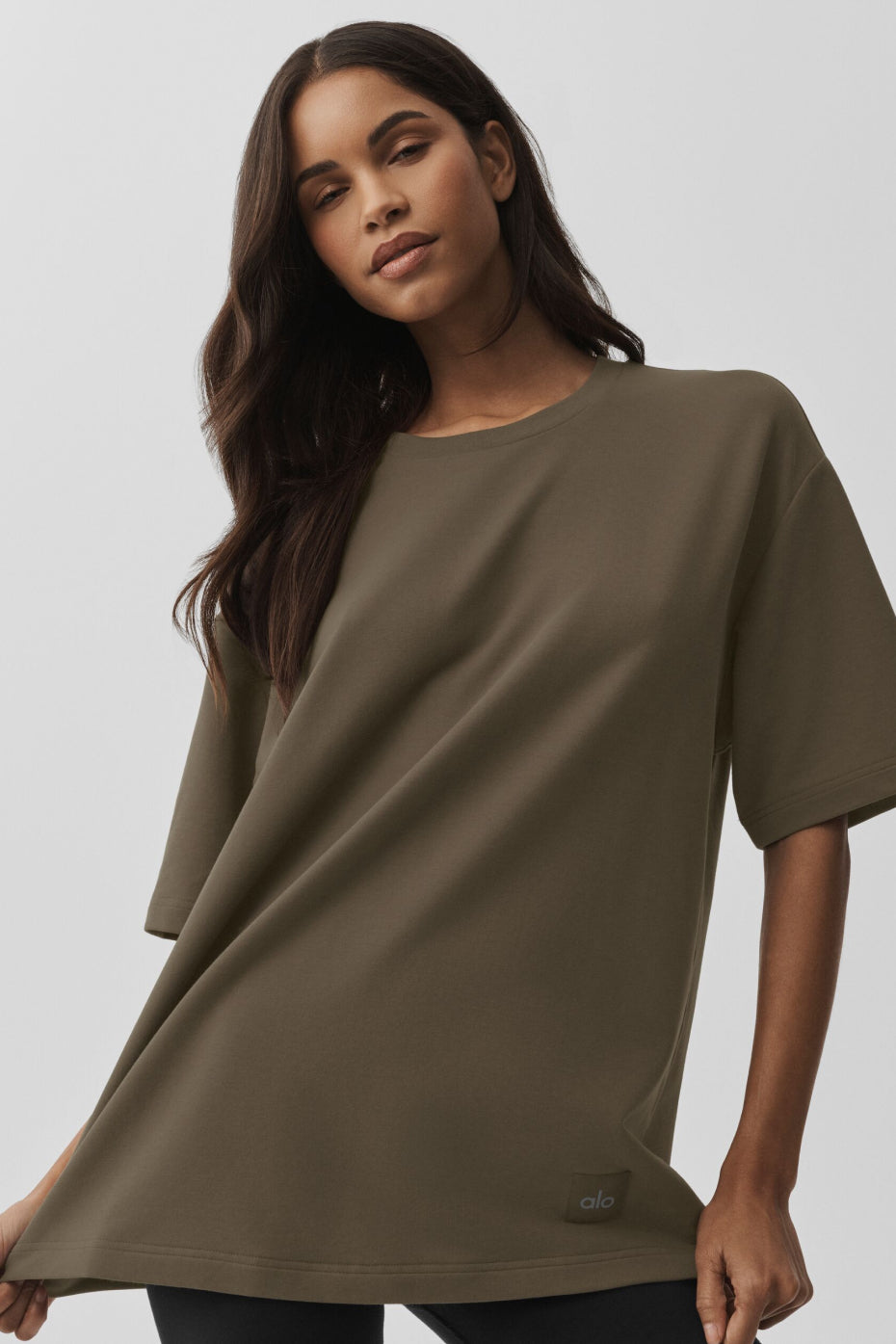 Alo Yoga Double Take Short Sleeve - Olive Tree - imagen 3