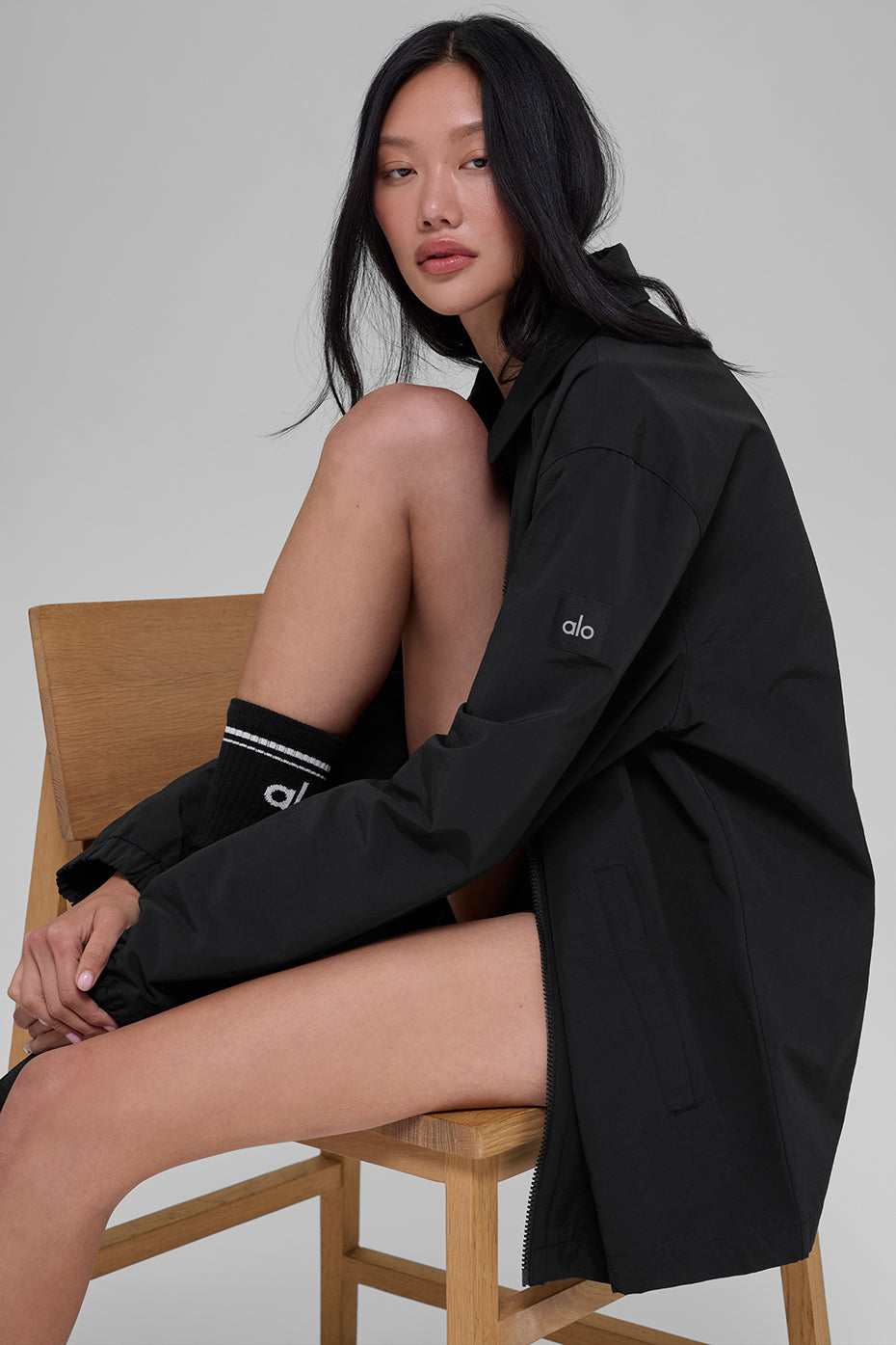 Alo Yoga Torrent Overshirt - Black - imagen 4