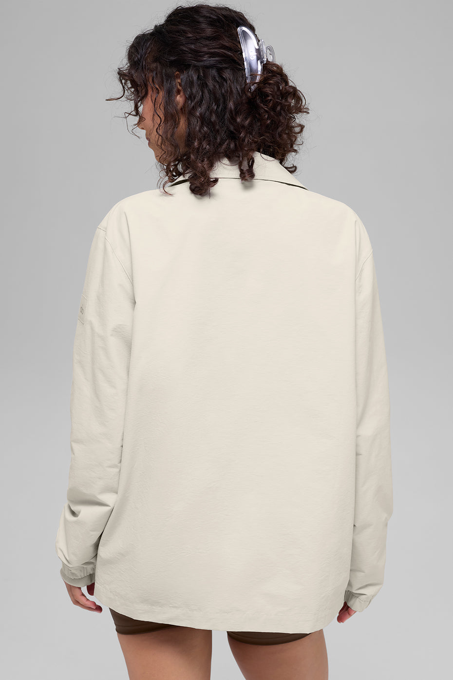 Alo Yoga Torrent Overshirt - Bone - imagen 3