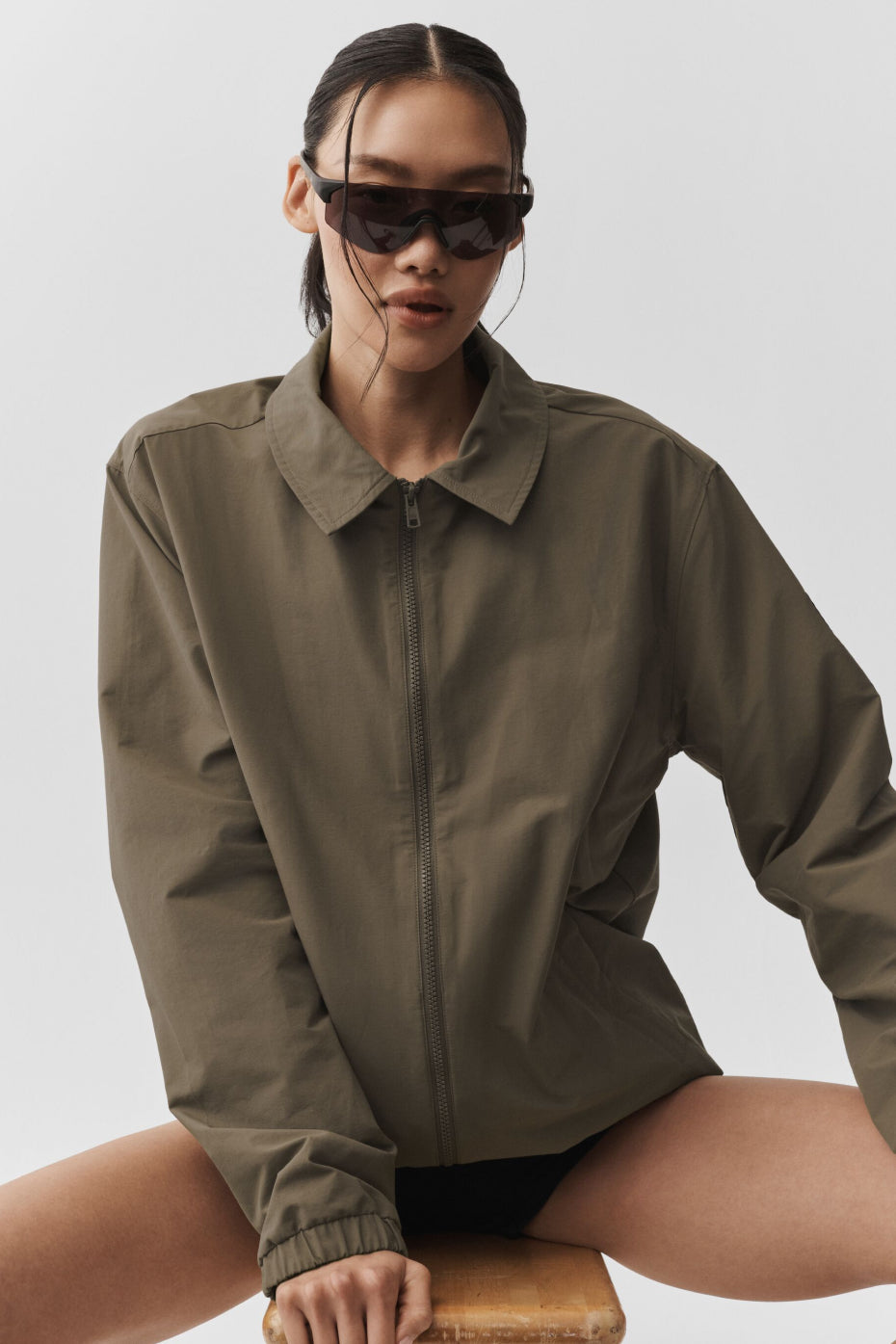 Alo Yoga Torrent Overshirt - Olive Tree - imagen 1