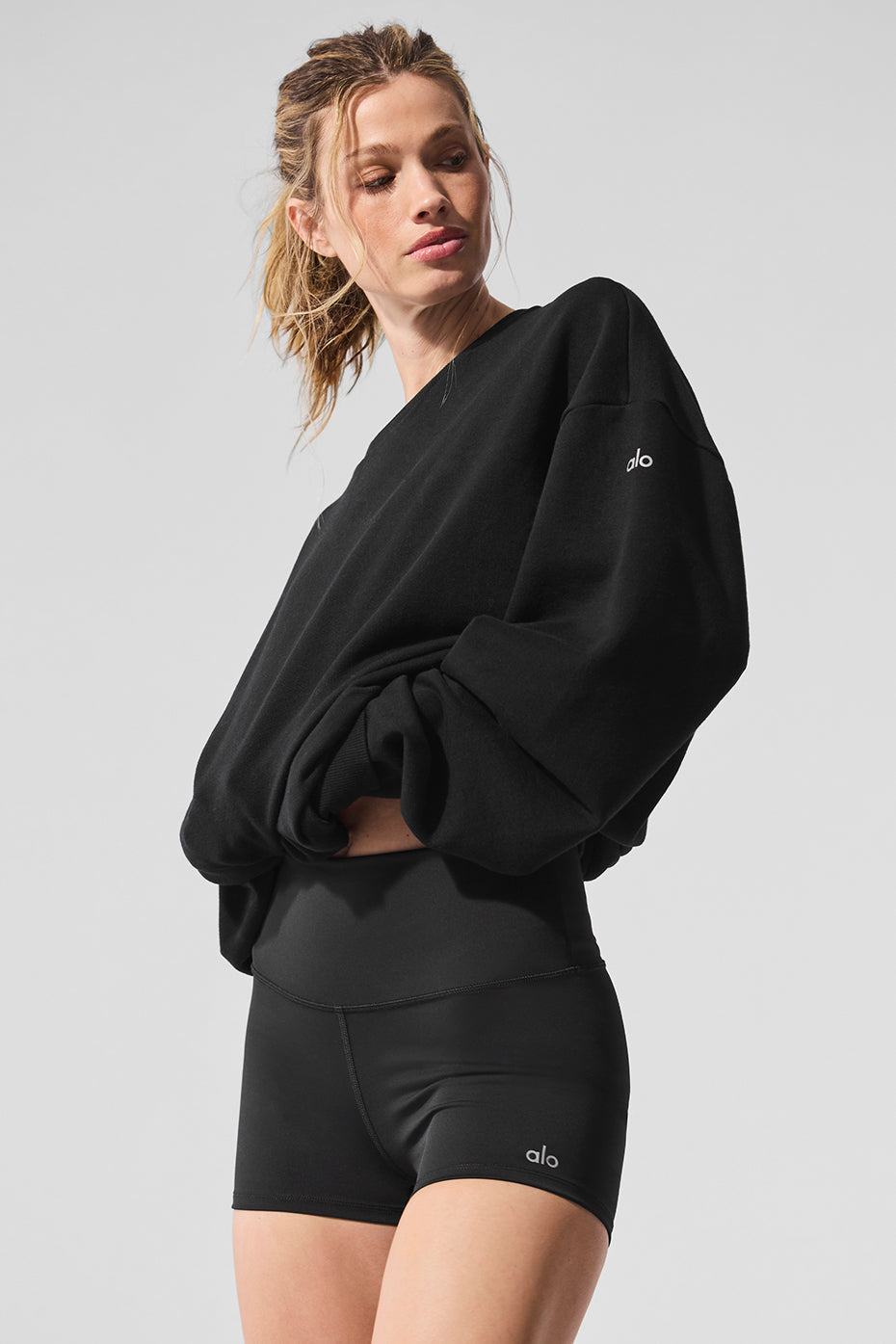 Alo Yoga Chill Crew Neck Pullover - Black - imagen 3